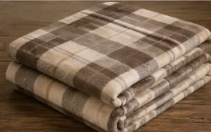 Flannel Blanket — 12, manufactured by Jindal Yarns, Panipat