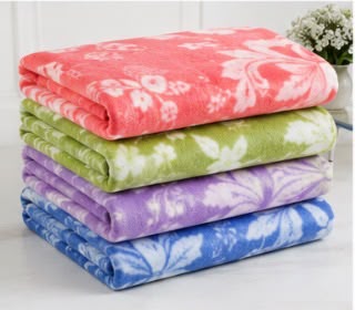 Non-Woven Blanket — 5, manufactured by Jindal Yarns, Panipat
